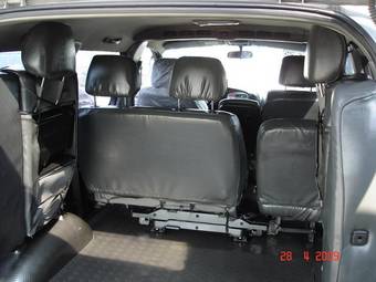 2004 Hyundai Starex Photos