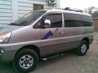 2004 Hyundai Starex Pics