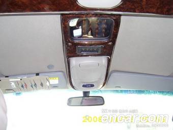 2004 Hyundai Starex Images