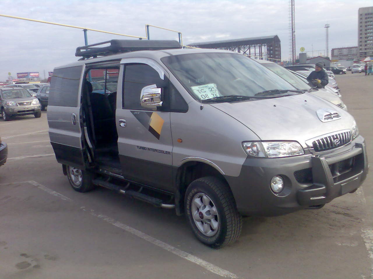 2004 Hyundai Starex