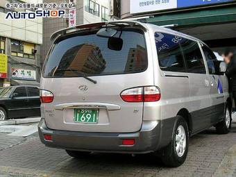 2004 Hyundai Starex Pictures