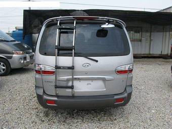 2004 Hyundai Starex Pictures