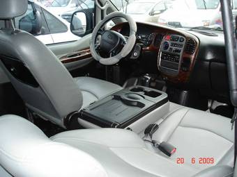 2004 Hyundai Starex Photos