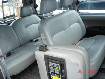 2004 Hyundai Starex Pictures