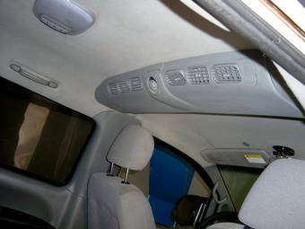 2004 Hyundai Starex Pics