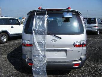 2004 Hyundai Starex Pictures