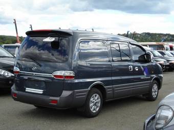 2004 Hyundai Starex Pictures