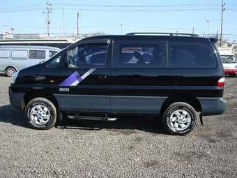2005 Hyundai Starex Pictures
