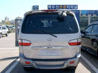 2005 Hyundai Starex Photos