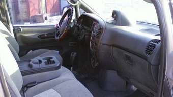2005 Hyundai Starex Photos