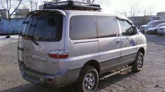 2005 Hyundai Starex Photos