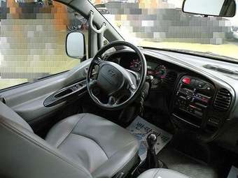 2005 Hyundai Starex Pictures