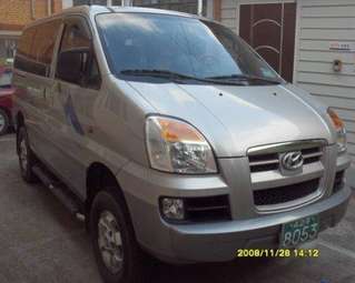 2005 Hyundai Starex Pictures