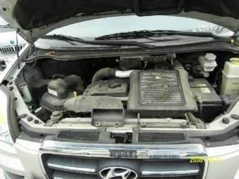 2005 Hyundai Starex Pics