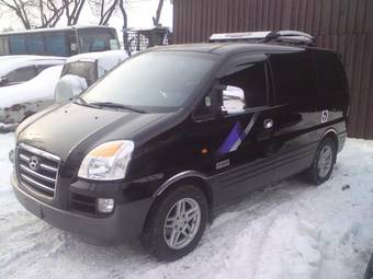 2005 Hyundai Starex Pictures