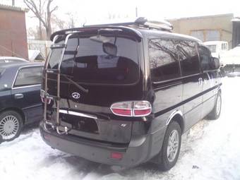 2005 Hyundai Starex Photos
