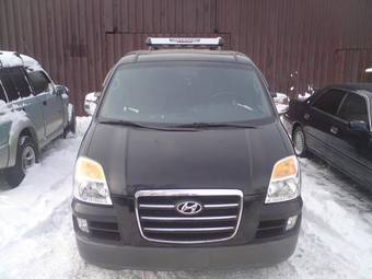 2005 Hyundai Starex Photos