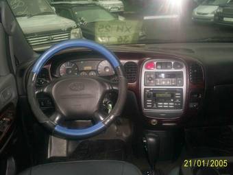 2005 Hyundai Starex Pictures
