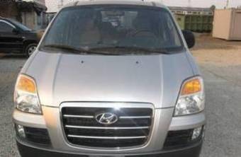 2005 Hyundai Starex Photos