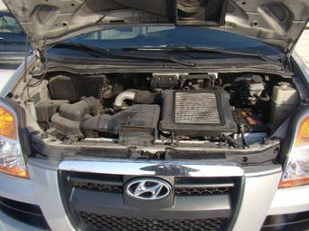 2005 Hyundai Starex Pictures