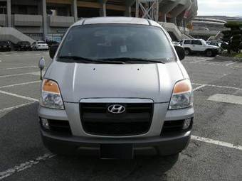 2005 Hyundai Starex Pictures
