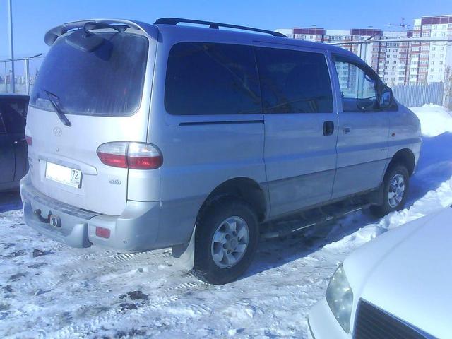 2005 Hyundai Starex