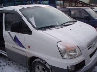 2005 Hyundai Starex Pictures