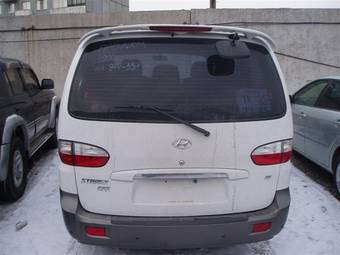 2005 Hyundai Starex Photos