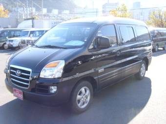 2005 Hyundai Starex Photos