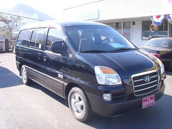2005 Hyundai Starex Photos
