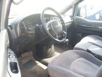 2005 Hyundai Starex Pictures