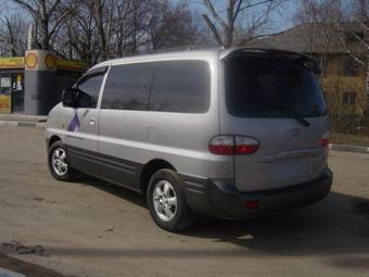2005 Hyundai Starex Pictures