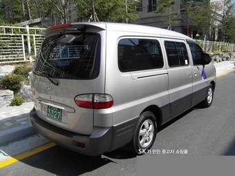 2005 Hyundai Starex Photos