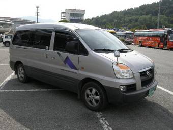 2005 Hyundai Starex Pictures