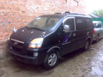 2005 Hyundai Starex Photos