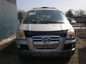 2005 Hyundai Starex Pictures