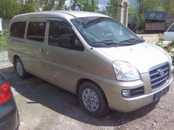 2005 Hyundai Starex