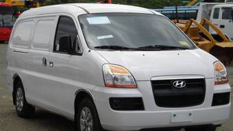 2005 Hyundai Starex Pictures