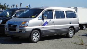 2005 Hyundai Starex Photos