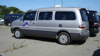 2005 Hyundai Starex Pictures