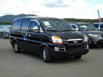 2005 Hyundai Starex Pictures