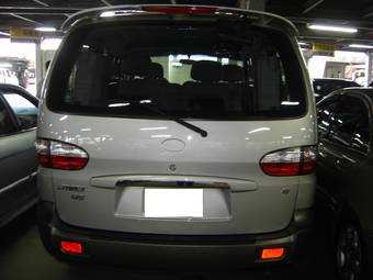 2005 Hyundai Starex Photos