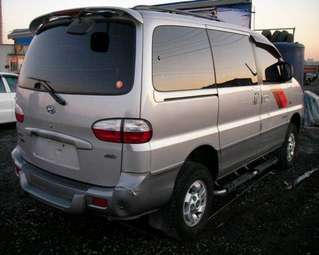 2006 Hyundai Starex Photos