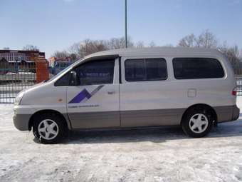 2006 Hyundai Starex Pictures