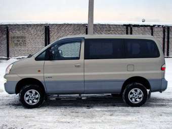 2006 Hyundai Starex Images