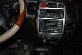 2006 Hyundai Starex Photos