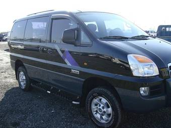 2006 Hyundai Starex Photos