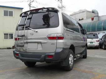 2006 Hyundai Starex Photos