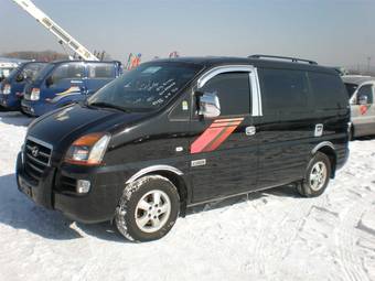 2006 Hyundai Starex Photos