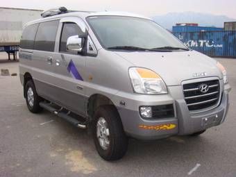 2006 Hyundai Starex Photos
